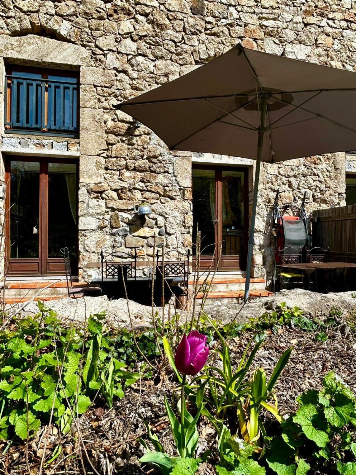 Rives De Bourges Appartement Burzet Buitenkant foto