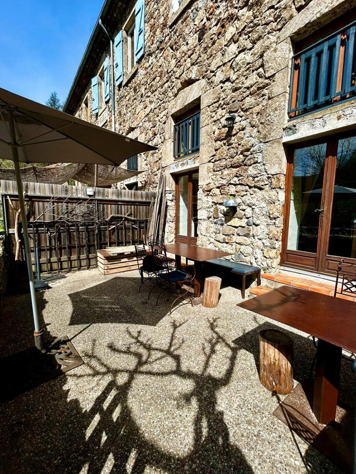 Rives De Bourges Appartement Burzet Buitenkant foto