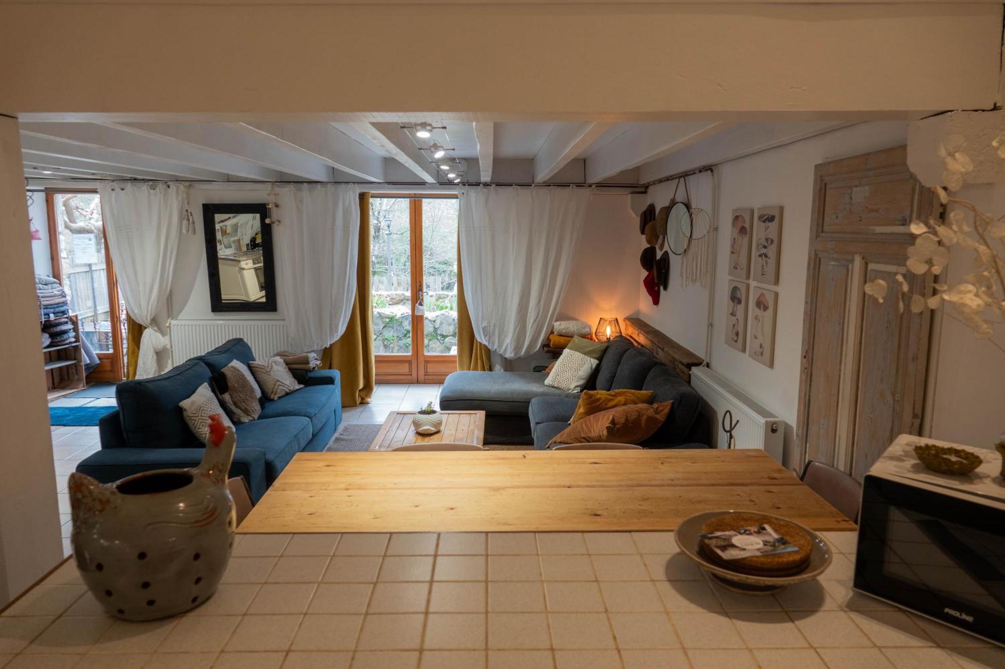 Rives De Bourges Appartement Burzet Buitenkant foto