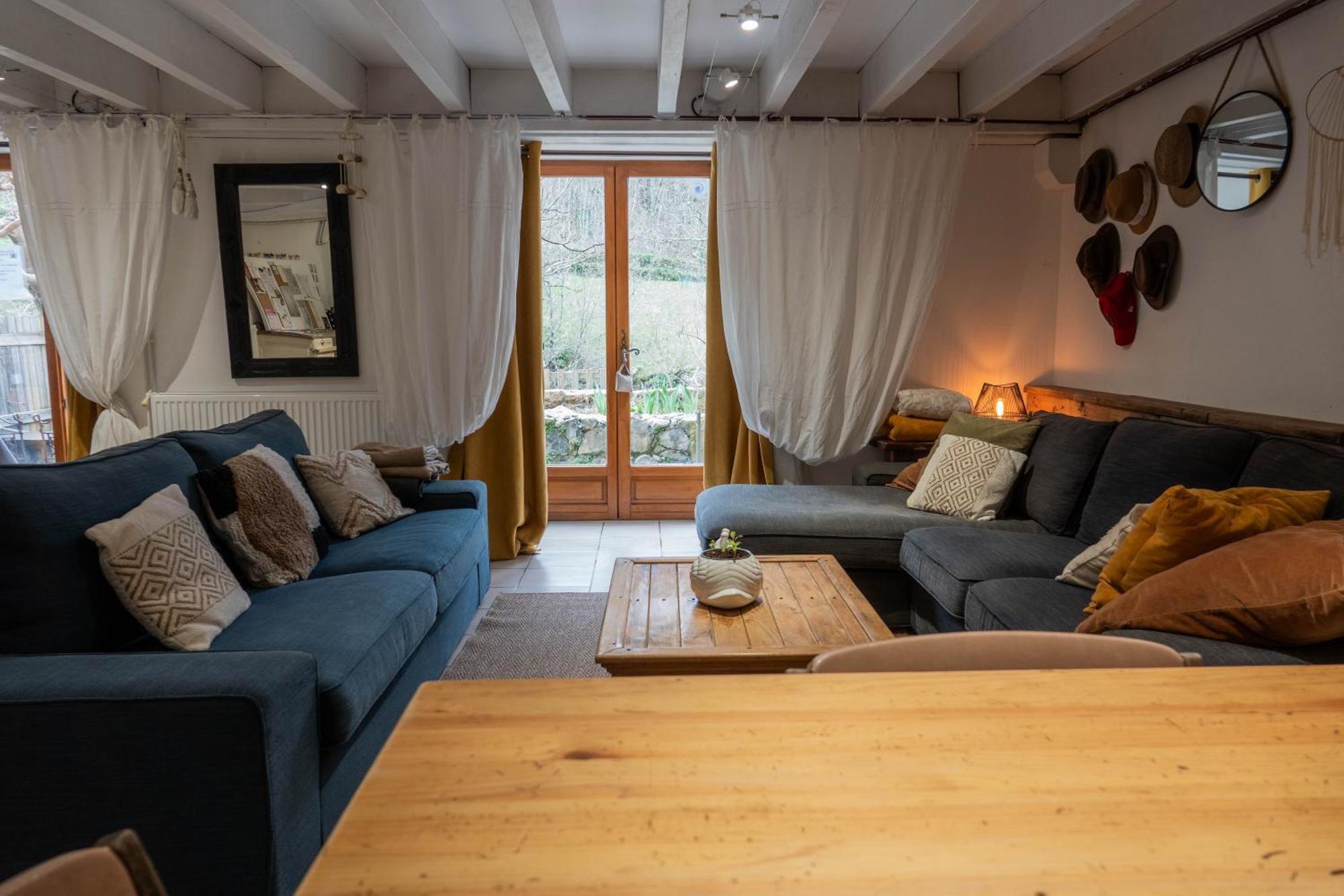 Rives De Bourges Appartement Burzet Buitenkant foto